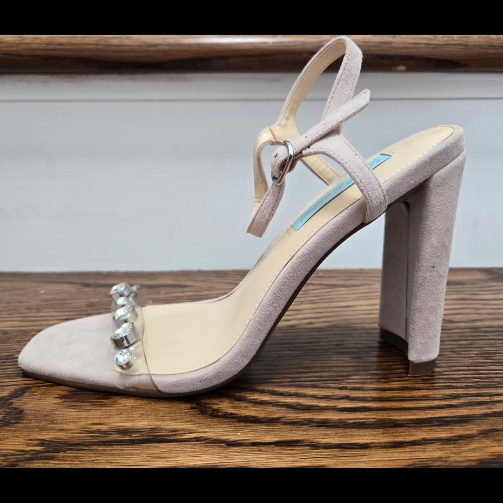 Betsy‎ Johnson Jeweled Suede Heels Sandals Size 7.5